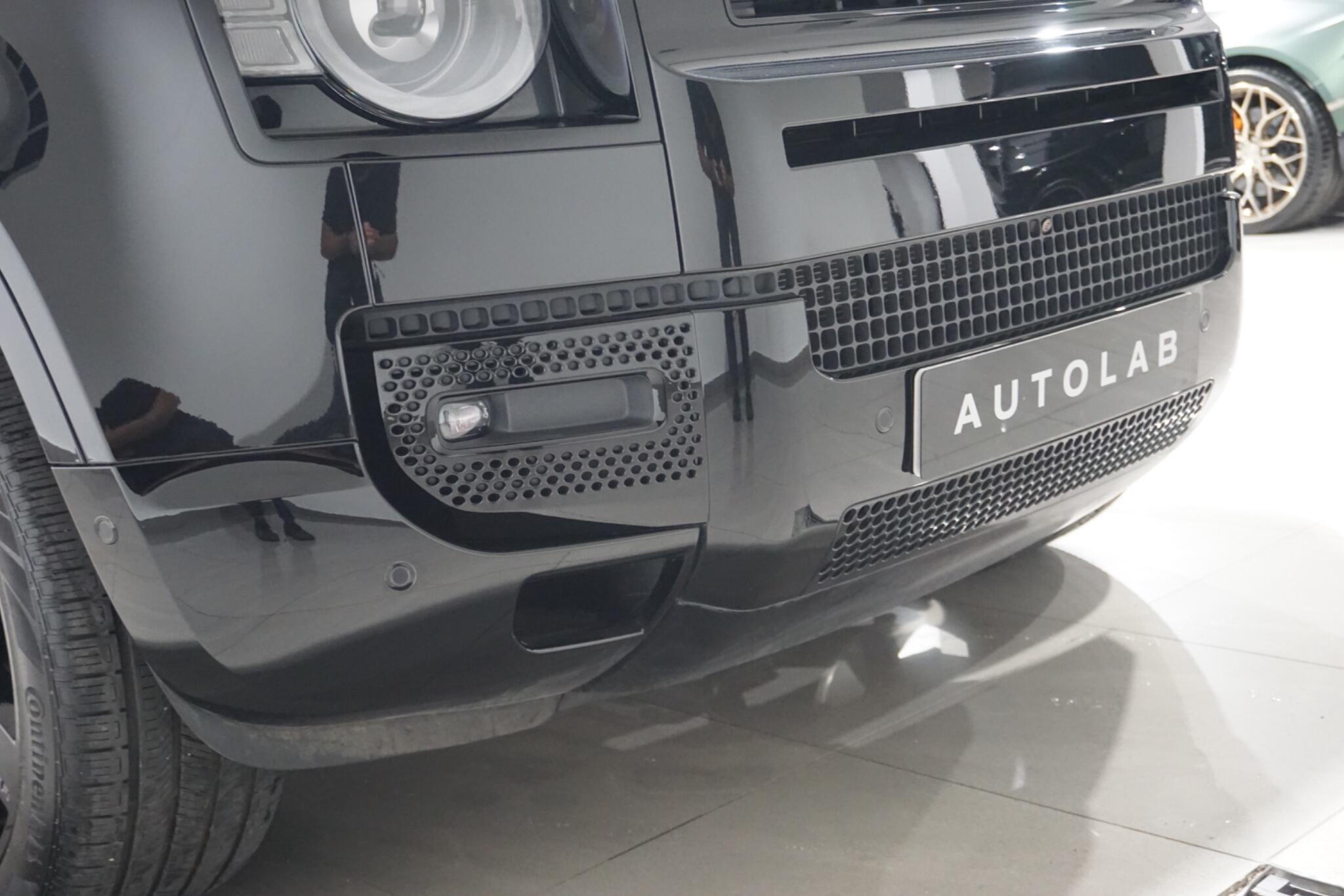 Land Rover Defender 110 3.0 D300 MHEV X-Dynamic HSE SUV 5dr Diesel Auto 4WD Euro 6 (s/s) (300 ps)